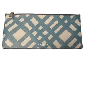 Coach Blue & Cream Patterned Zip Wristlet Clutch